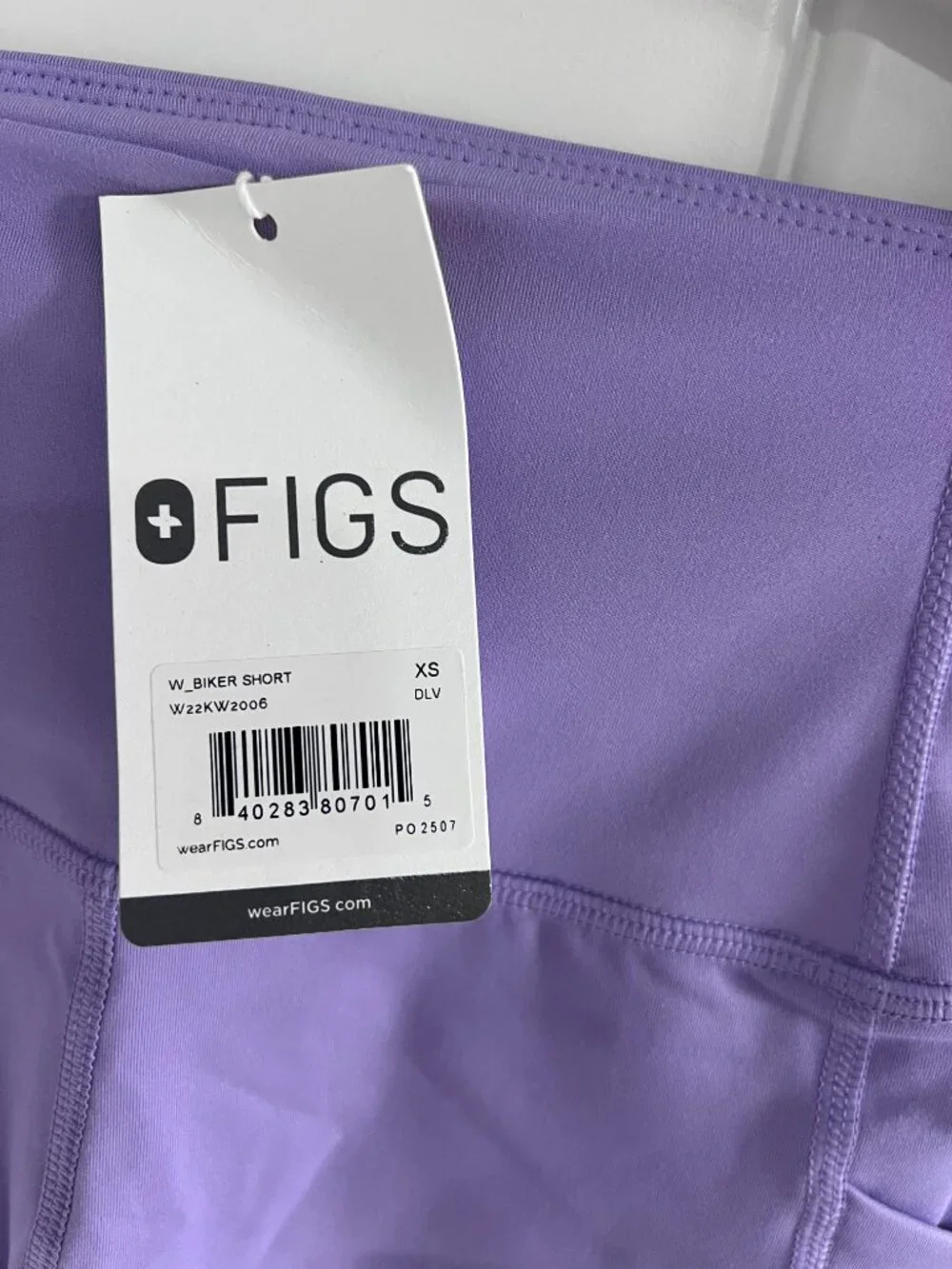 FIGS Slim Biker Shorts Women’s XS Lavender Purple NWT